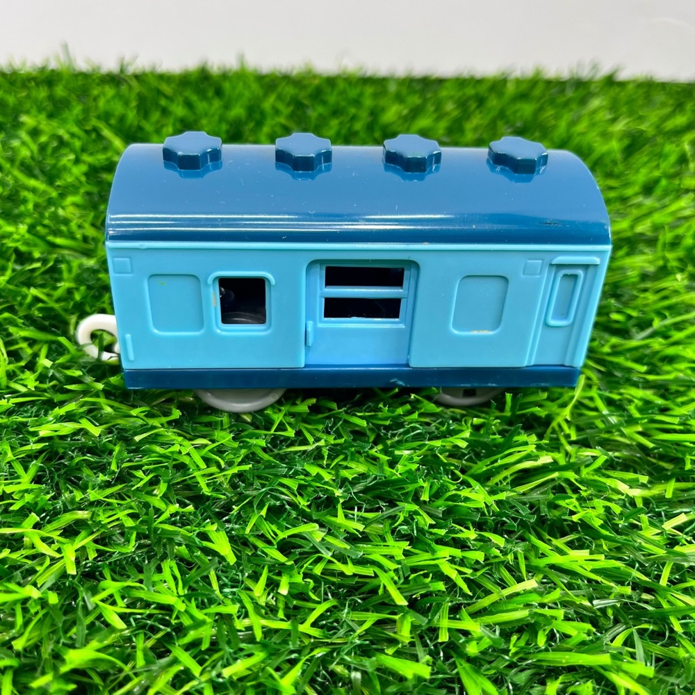 Thomas & Friends TrackMaster Sodor Ice Comp Blue Car Sliding Door Mattel 2010‎